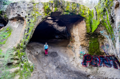 Vanalden Cave, Los Angeles, California