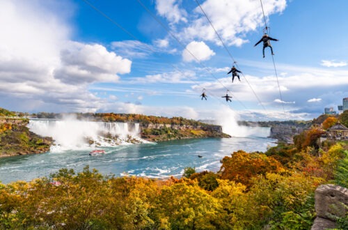 How to Zipline to Niagara Falls, a Bucket List Experience in Canada!